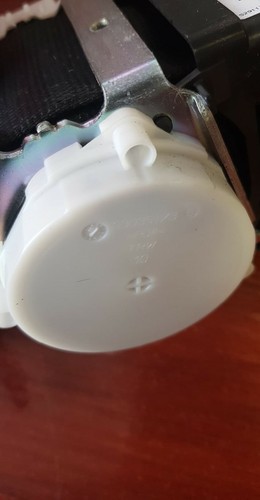 BMW E87 116i (04'-07') Sicherheitsgurt vorne rechts Fahrerseite 33059849