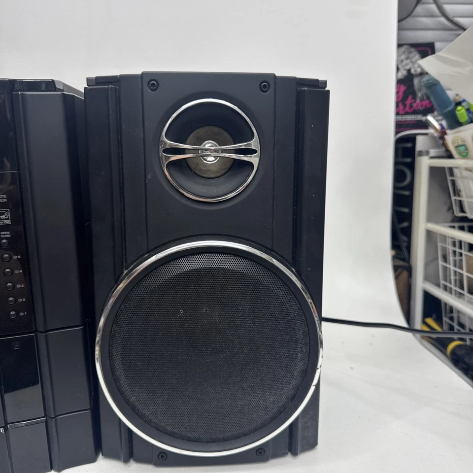 Sharp CD-DK 890 AM/FM Tuner, Dual Cassette Deck And 5 Disc Changer Tested - Image 4 of 4