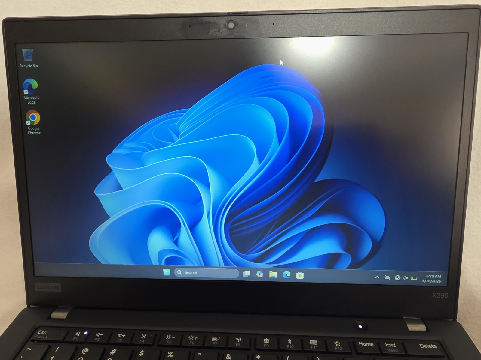 Lenovo ThinkPad X390, 13.3-Inch Laptop, with Intel Core i5-8365U, 256 GB SSD (Solid State Drive), Windows 11 Pro