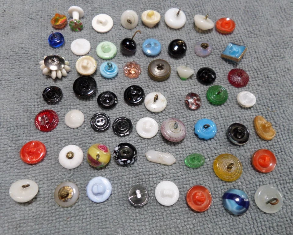 57 Vintage Antique Glass Buttons MULTICOLOR & PATTERNS - Image 2 of 4