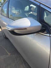 KIA CEED DRIVER SIDE WING MIRROR ELECTRIC POWER FOLDING SILVER 2013-2018