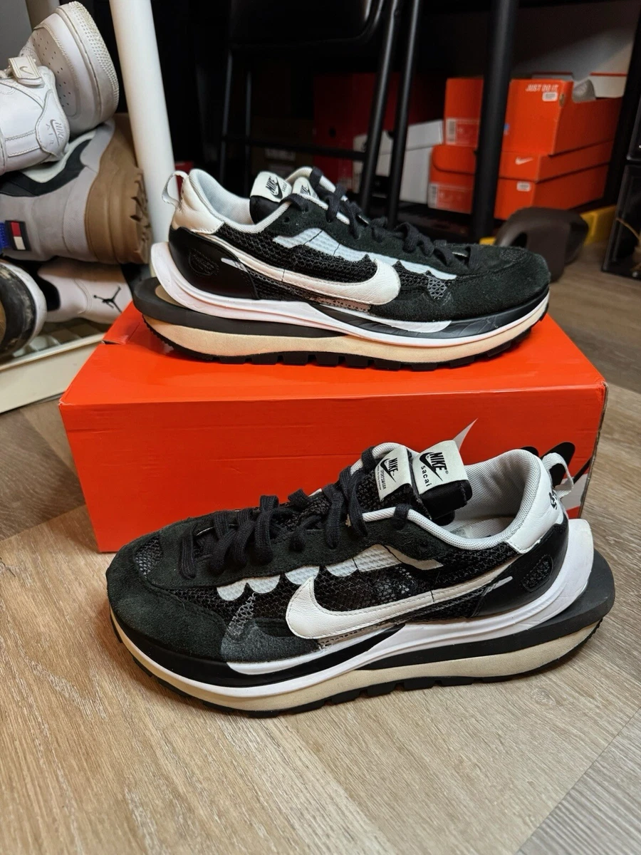 Nike sacai x VaporWaffle Black White for Sale | Authenticity