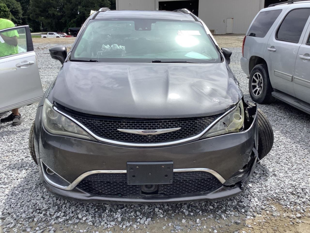 PACIFICA  2017 Glove Box 4666587 thumbnail 15