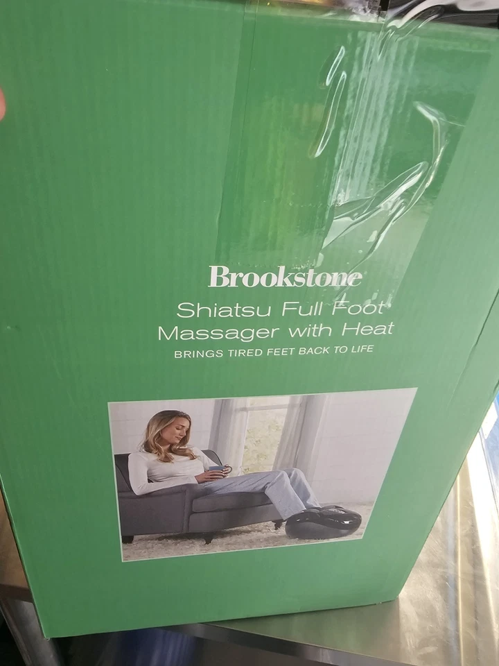 Masajeador de pies completo Brookstone A-839 Shiatsu con rodillos térmicos y presión de aire Foto 3 de 4