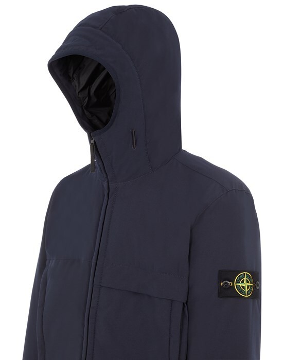 Stone Island Soft Shell- R e.Dye With Primaloft P.U.R.E Technology In Navy Blue image 4
