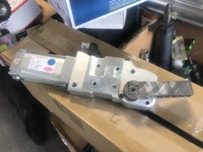 DE-STA-CO 82M-8R50C83-20618A PNEUMATIC POWER CLAMP #190254