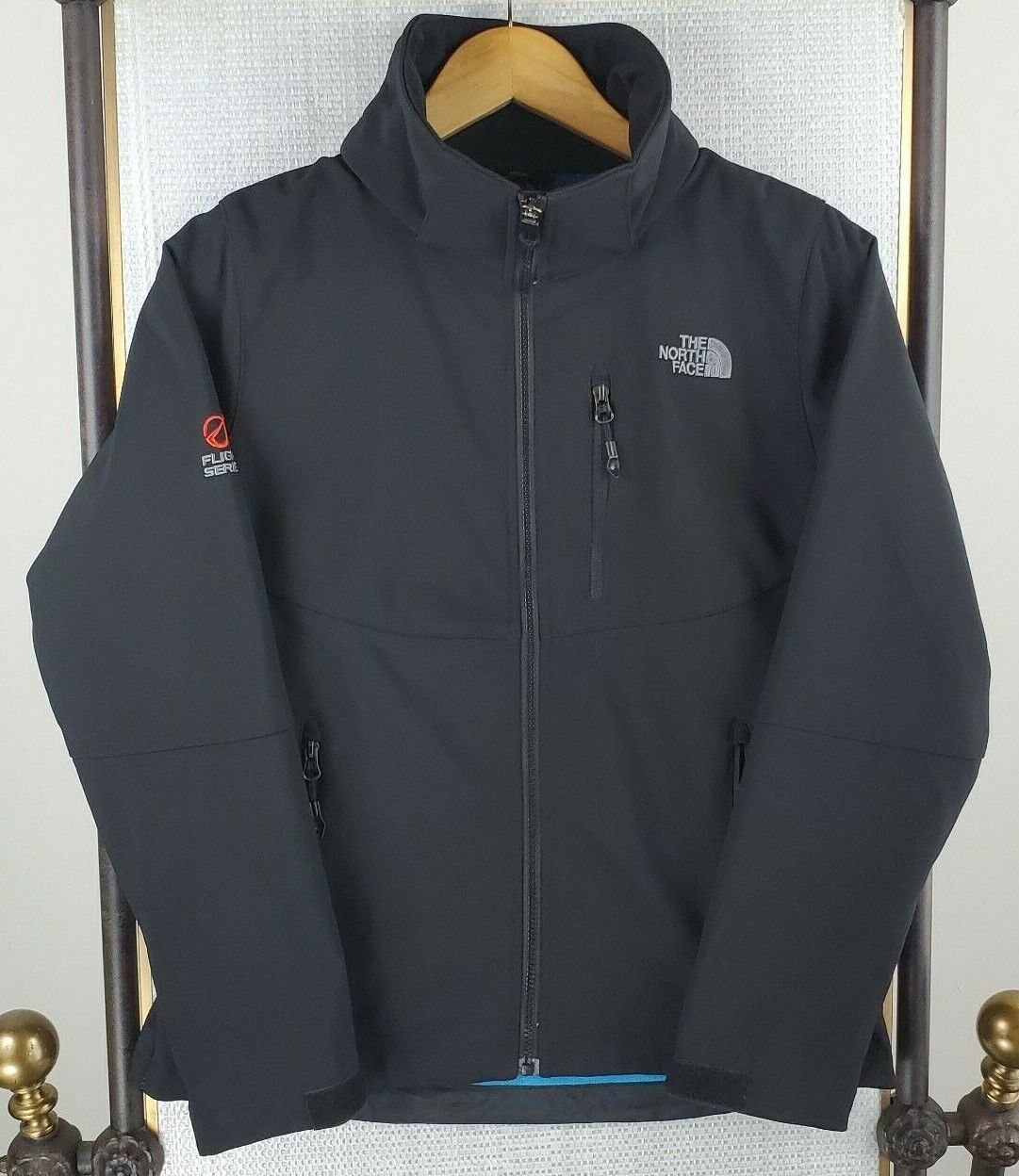 THE NORTH FACE Flight Series Medium Womens Gore-Tex Black Softshell Jacket  Coat