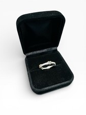 Image of Thomas Sabo Ring Sterling Silver Heart And Diamonte Crystal Ring Size 50 K