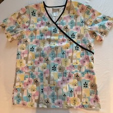 SB Scrubs Uniform Top Multicolored Pastels Small Good Preowned Condition X-18 