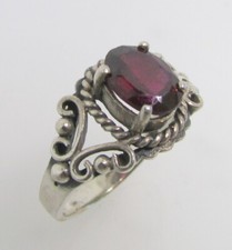 925 Sterling Silver Genuine Garnet Oval Ring Size 6 - 3.3g