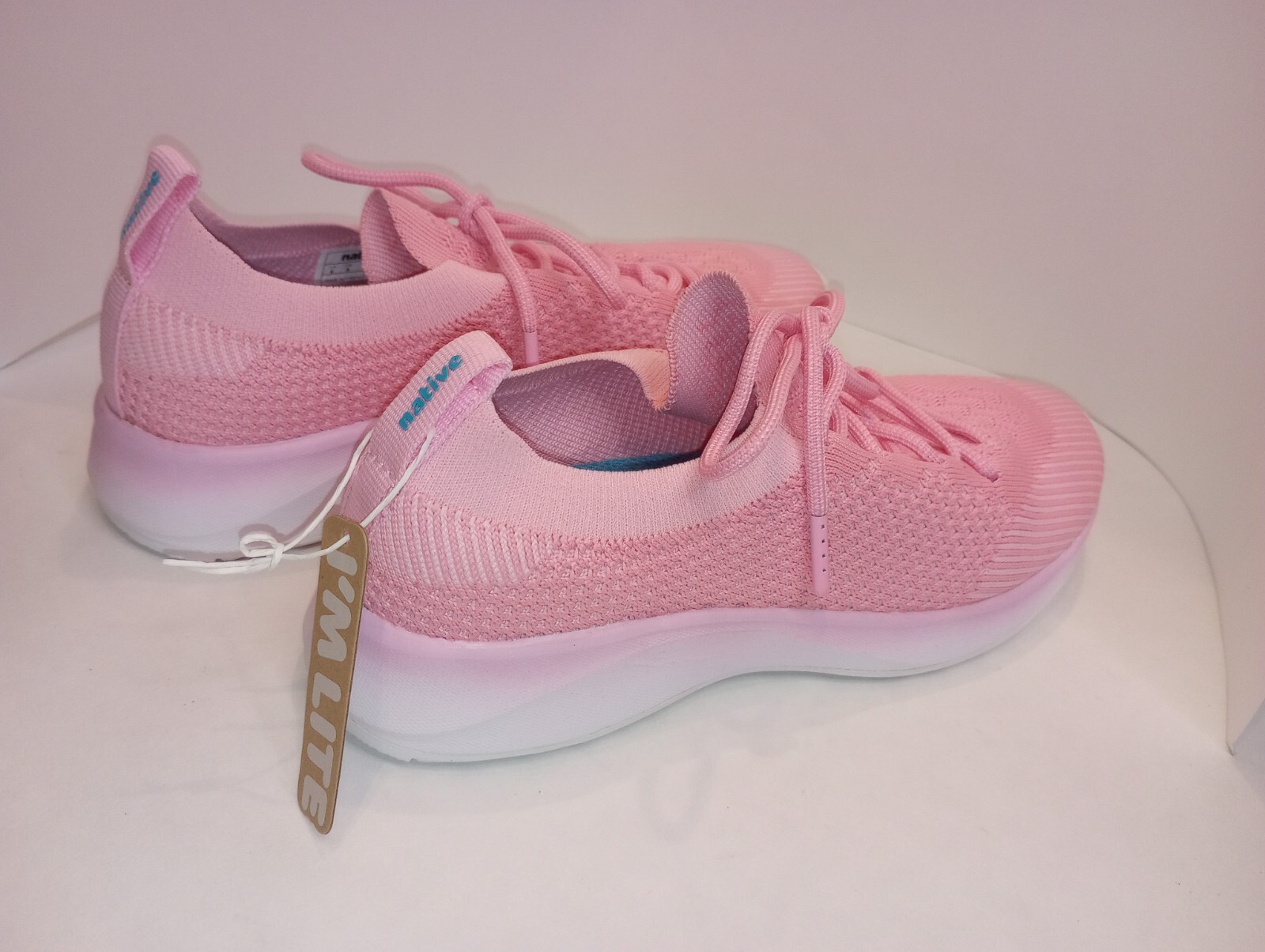 New In Box Native Mercury 2.0 Liteknit Womens 8 Sneakers Pink breathable litewt