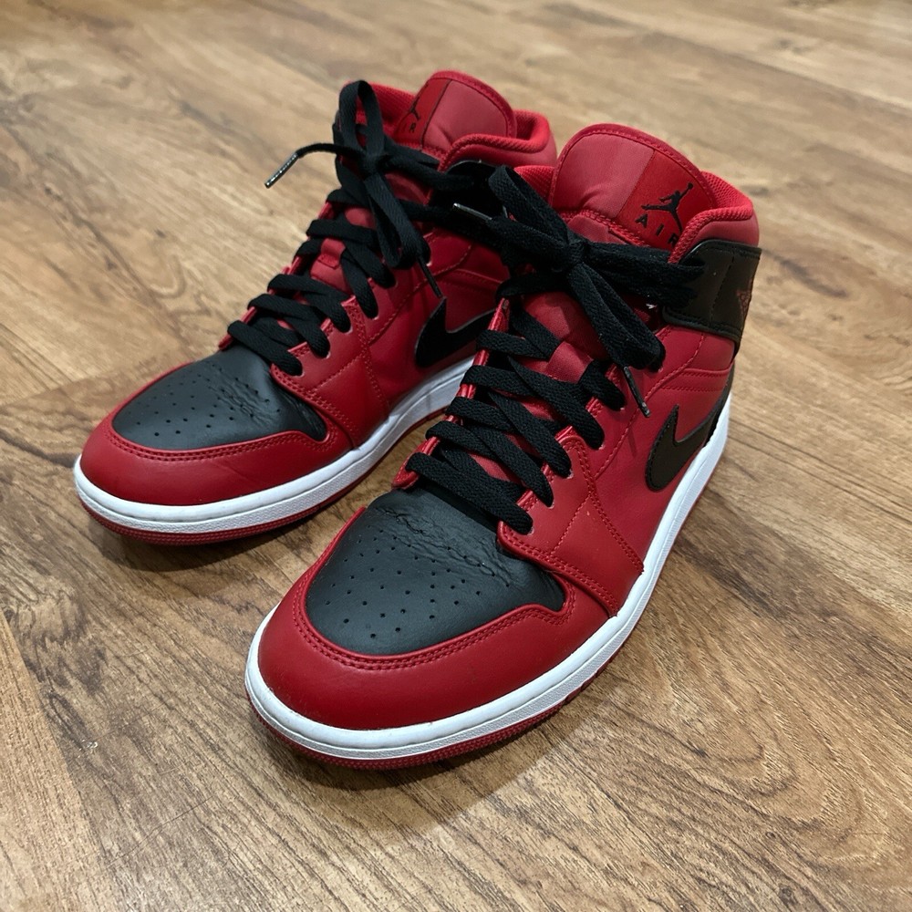 NIKE AIR JORDAN 1 MID GYM RED/BLACK-WHITE SIZE 10 BARELY WORN WITH BOX