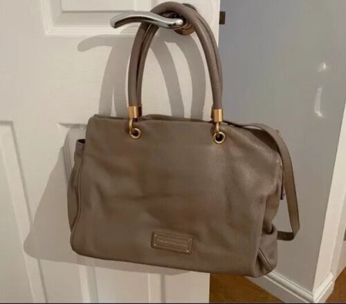 Marc by Marc Jacobs Too Hot To Handle Large Leather Tote Bag Cement/Taupe - Picture 6 of 12