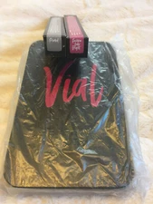 Perfectly Posh ~ Vial Lip Fuchsia Looks Bright & Primer With Hinged case. NIB