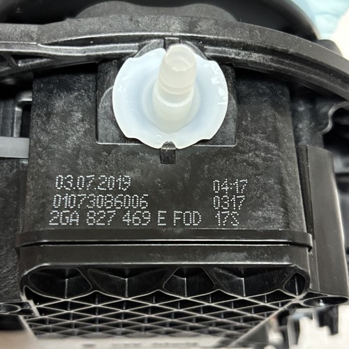 Abridor de portón trasero original VW T-Roc con cámara de marcha atrás cámara RFK 2GA827469E FOD - Imagen 5 de 5