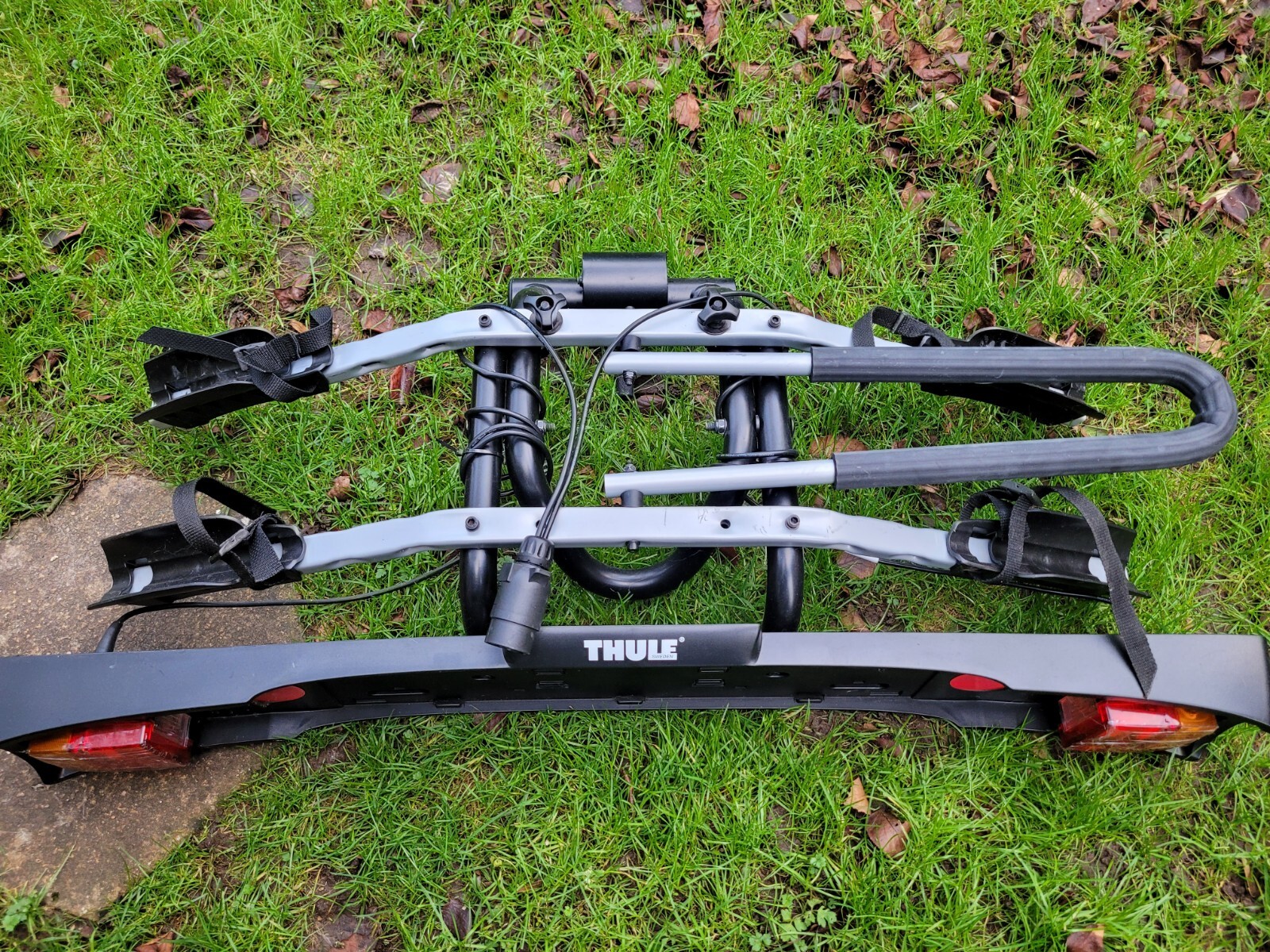 Thule rideon 9502 Tow Bar Mounted 2 Bike Rack Cycle Carrier eBay