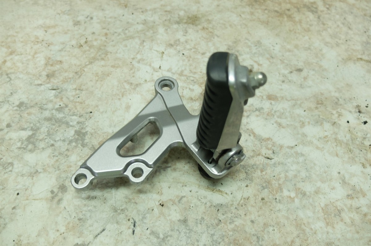お客　12足 04 Kawasaki ZX1200 ZX 1200 B ZX12 Ninja Rear Back Right Foot