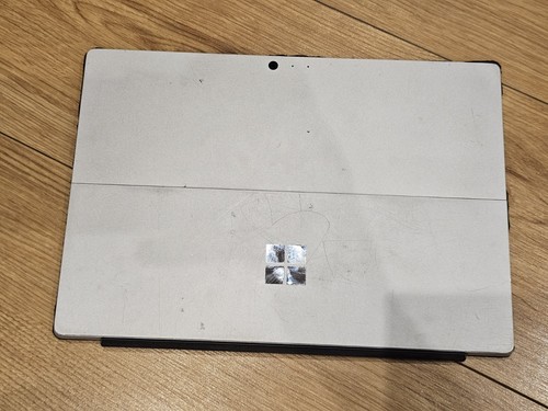 Microsoft 1724 Surface Pro 4 12,3" computer portatile Intel Core m3-6Y30 4 GB 128 GB SSD - Foto 4 di 7