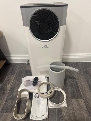 Black & Decker 7000 BTU Smart 3-in-1 Air Conditioner Model: BXAC40033GB in White