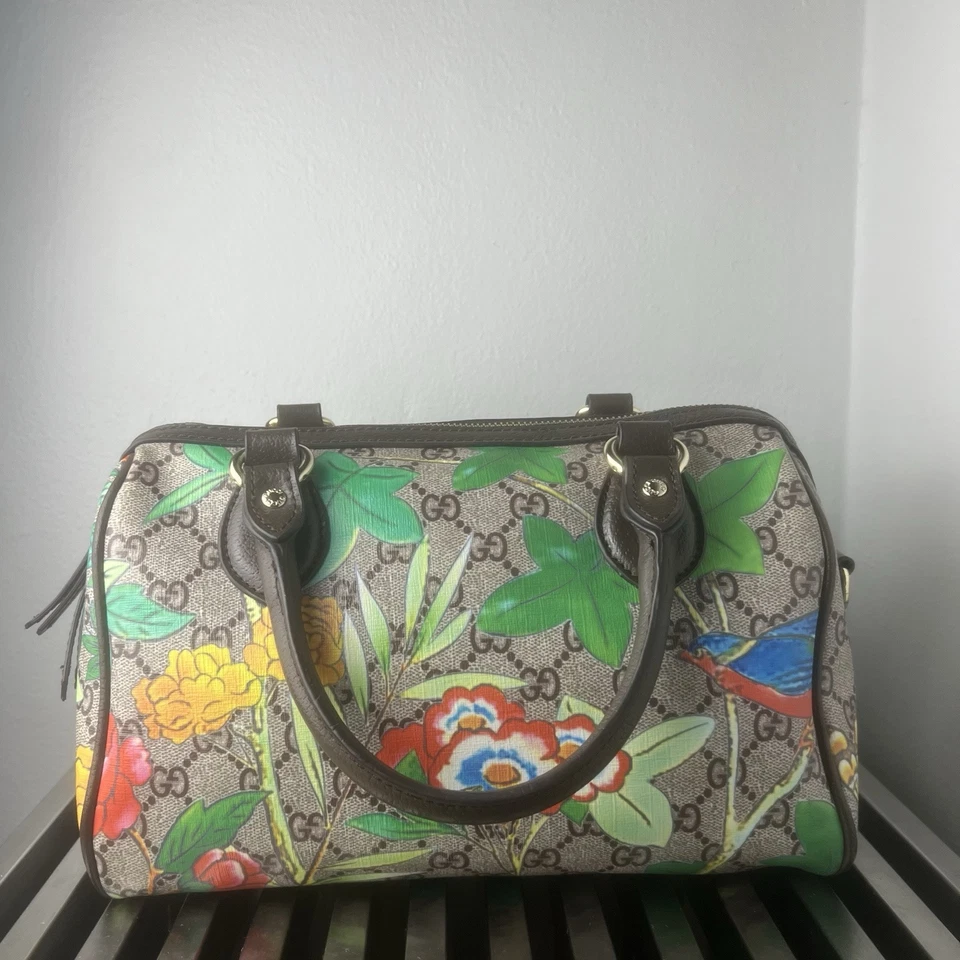 Bolso de hombro pequeño de lona Gucci GG Supreme Boston Birds Flowers Foto 3 de 4