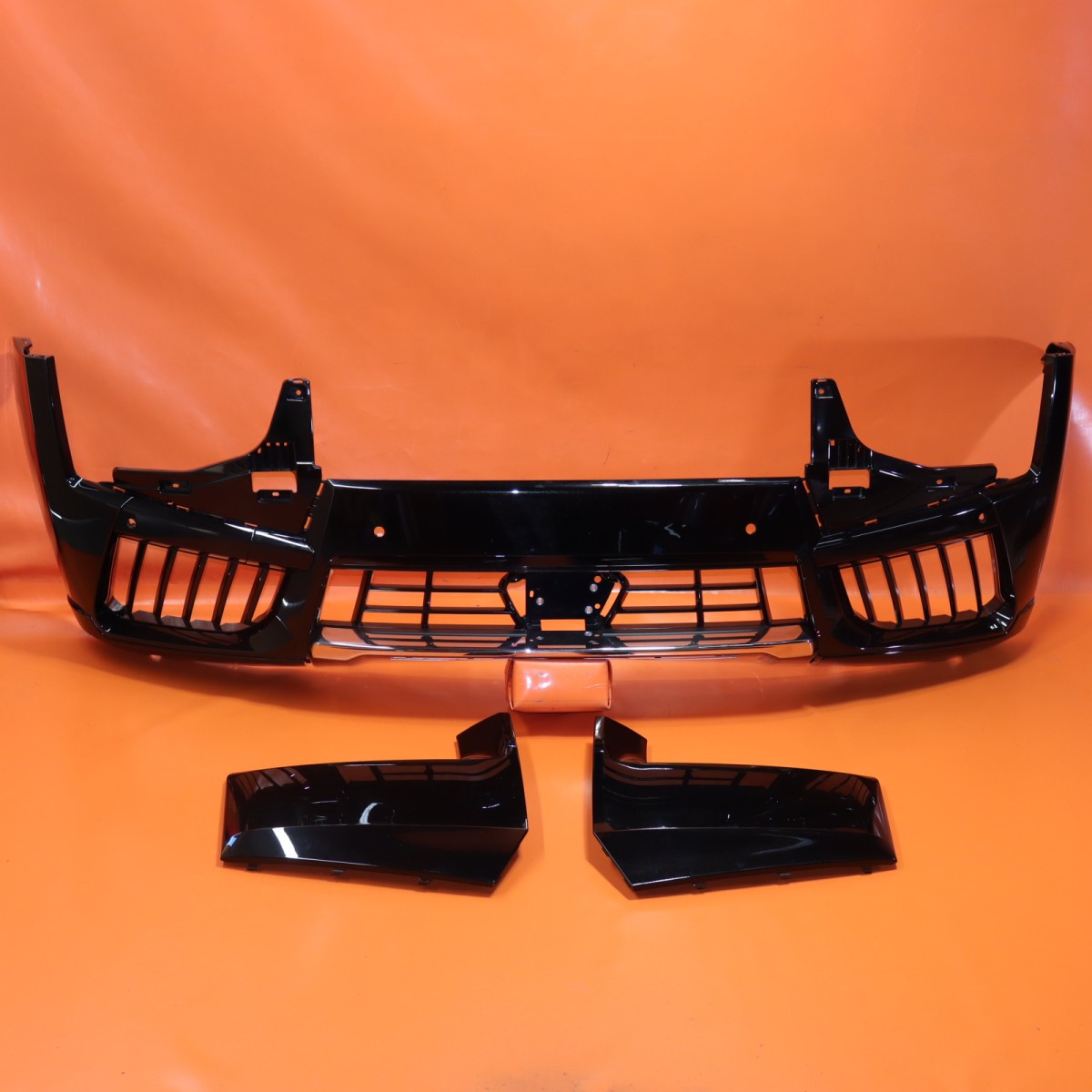 Rolls-Royce Cullinan 2025-2026 Front Front bumper Black