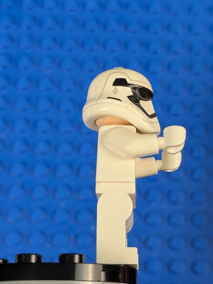 Lego Star Wars: First Order Stormtrooper - Rounded Mouth sw0667 Set 75103 - Image 2 of 4