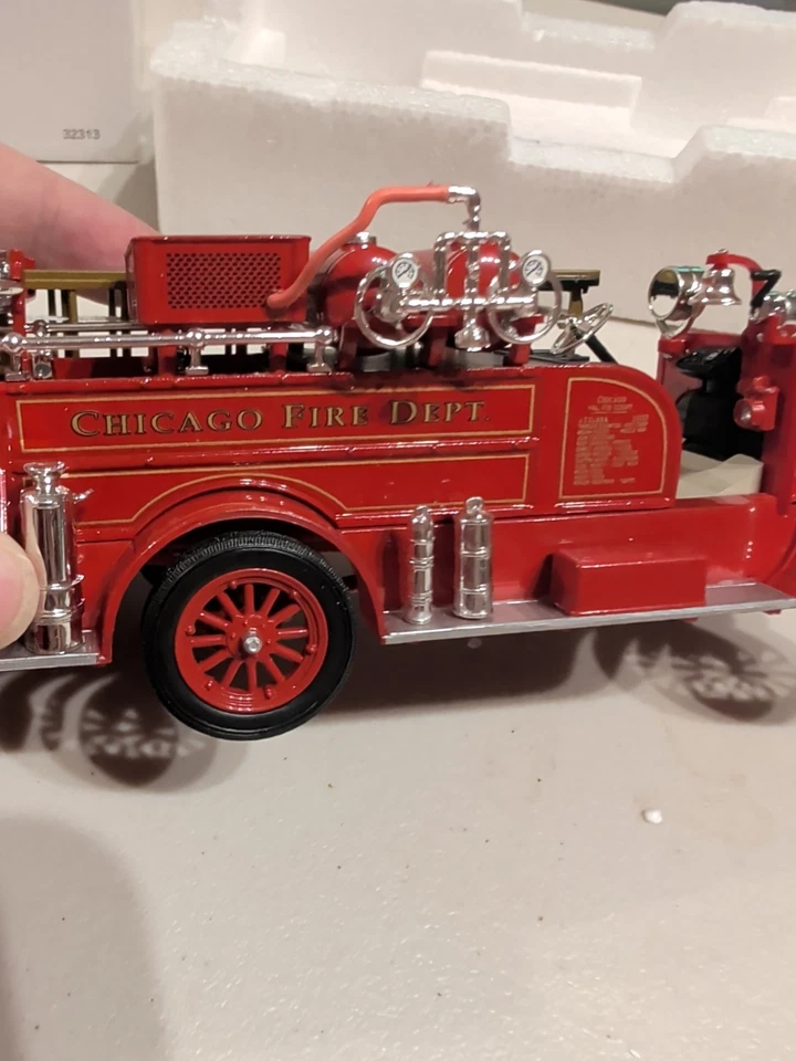 National Motor Museum Mint Diecast 1926 Ford Model T Fire Truck 1:32 Scale - Image 4 of 4