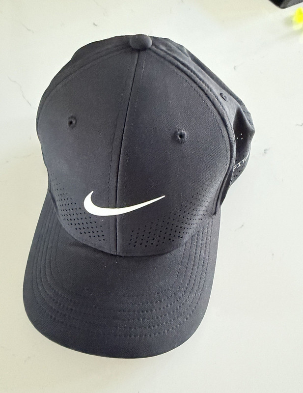 Nike Dri-FIT ADV Swoosh Flex Black M/L Baseball Cap Breathable Logo