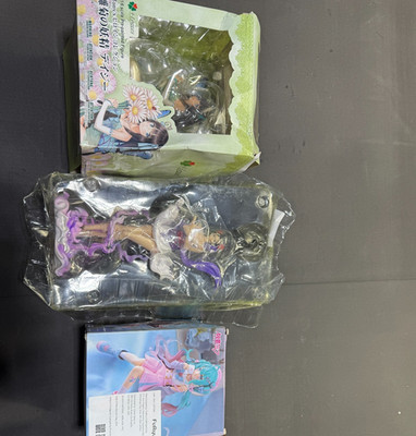 Tony's Heroine: Daisy ''Fairy of Hinagiku, one piece nico robin statue & miku
