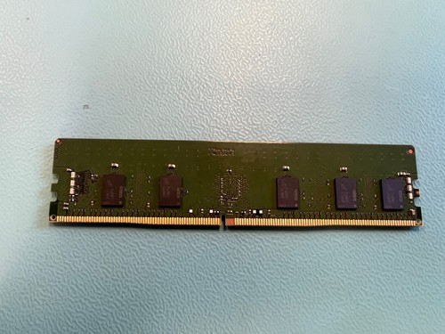 Micron DIMM MTA9ASF1G72PZ-3G2R1TI 8GB 3200MHz ECC Server RAM - Picture 2 of 2