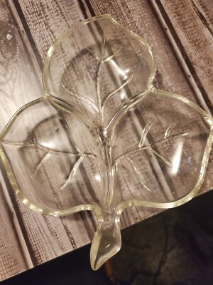 Candy Dish Shaped like a leaf