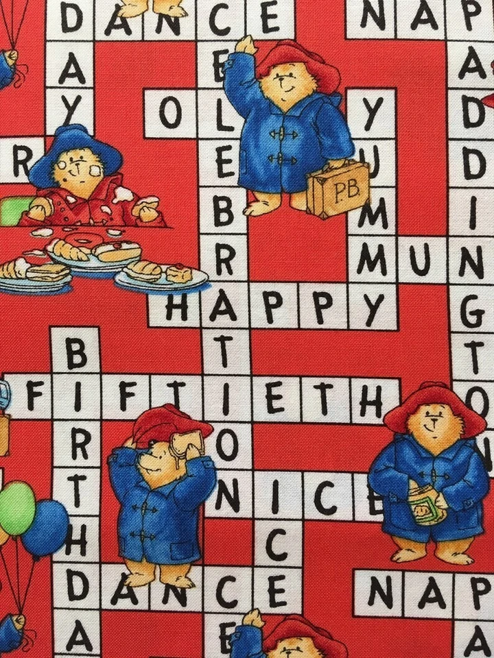 RARO Oso Paddington Crucigrama Rojo Escena Tela Algodón Elegir Tamaño Foto 3 de 4