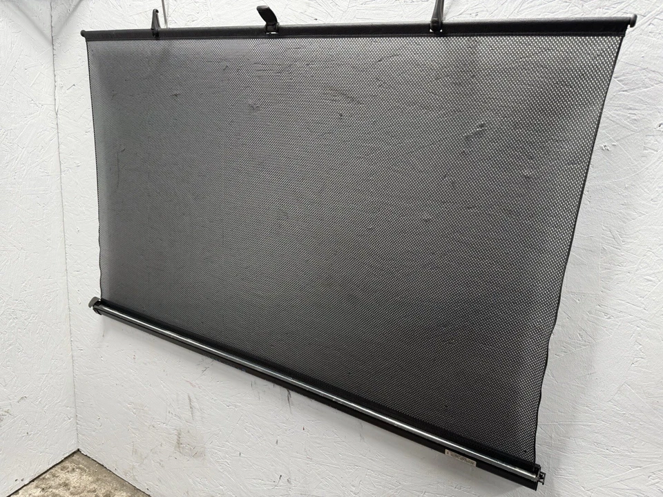 07-2011 Toyota Camry Rear Window Manual Sun Shade Toyota 045L Oem 64350-33040 📷 - Imagem 2 de 4