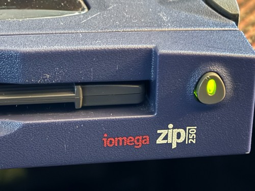 TESTED READ Iomega Z250P External ZIP Drive 250MB Portable Storage Parallel Port - Afbeelding 9 van 15