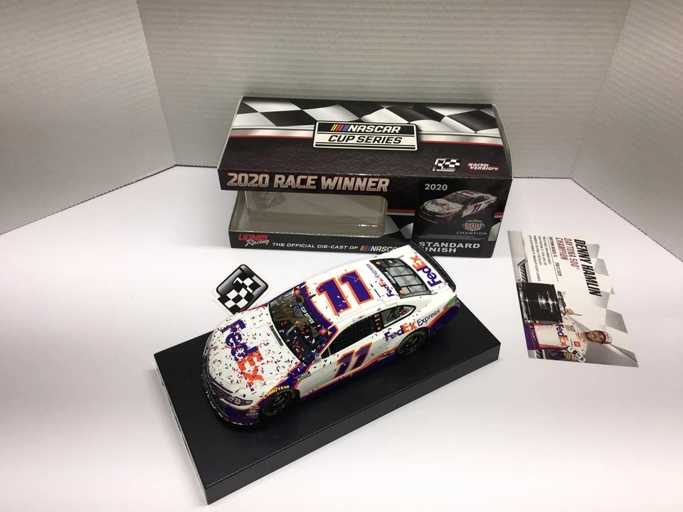 Denny Hamlin autografiado diecast 2020 #11 Fedex Express Daytona Champion 1/24 Foto 3 de 4
