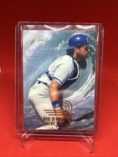 1993 Flair - Wave of the Future Mike Piazza #12