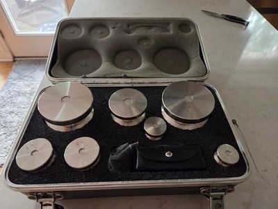 RICE LAKE WEIGHING SYSTEMS  Calibration Weight Set Kit with Case