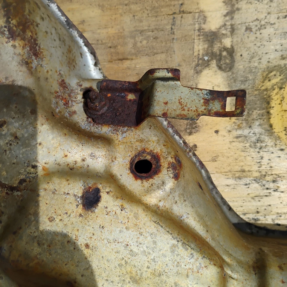 Cubierta protectora térmica colector de escape Nissan Frontier 2001-2004 16590-9Z000 OEM Foto 3 de 4