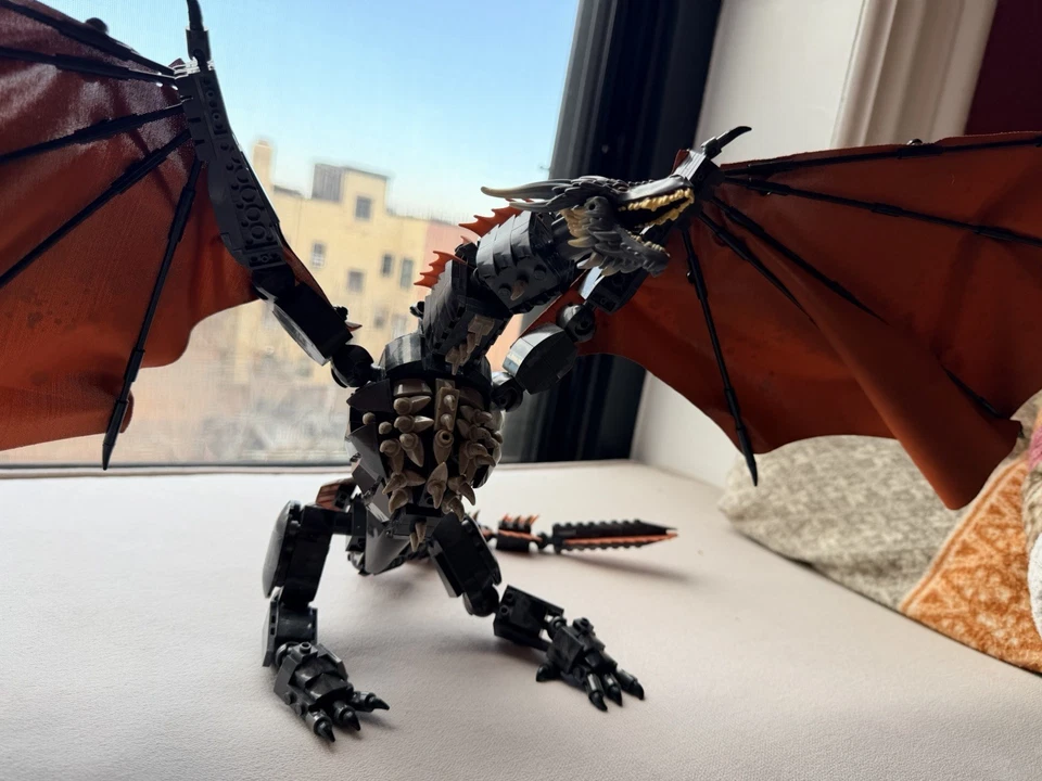 Mega Construx Black Series Game of Thrones Daenerys & Dragon - Image 4 of 4