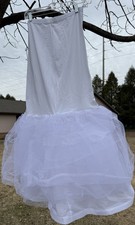 Trumpet Petticoat Size Medium
