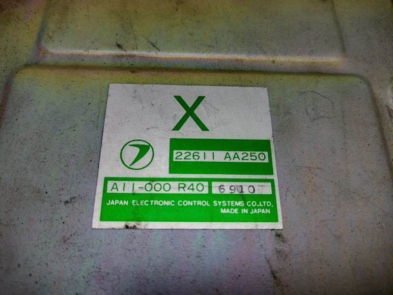 Centralina motore ECU 22611AA250 per Subaru Leone - Immagine 2 di 4