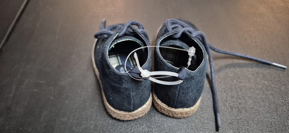 NEW WITHOUT TAGS baby boy size 2 navy Faded Glory boots - Image 4 of 4
