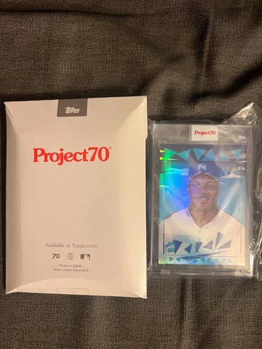 Topps Project 70 Kansas City Royals Bo Jackson by Naturel 10/70 Rainbow Foil