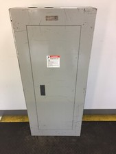 SIEMENS 200 AMP 208/120 VOLT 3 PHASE 42 CIRCUIT MAIN BREAKER PANEL..P-760