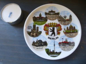 Vintage BERLIN H.L.R~Porcelain China~4"Souvenir Trinket Dish Mini~Bright graphic