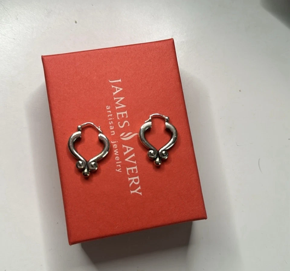 Pendientes de plata James Avery retirados Foto 2 de 3