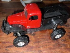 1946 Dodge Power Wagon Xtreme Off Road 1/32 Scale Diecast Model