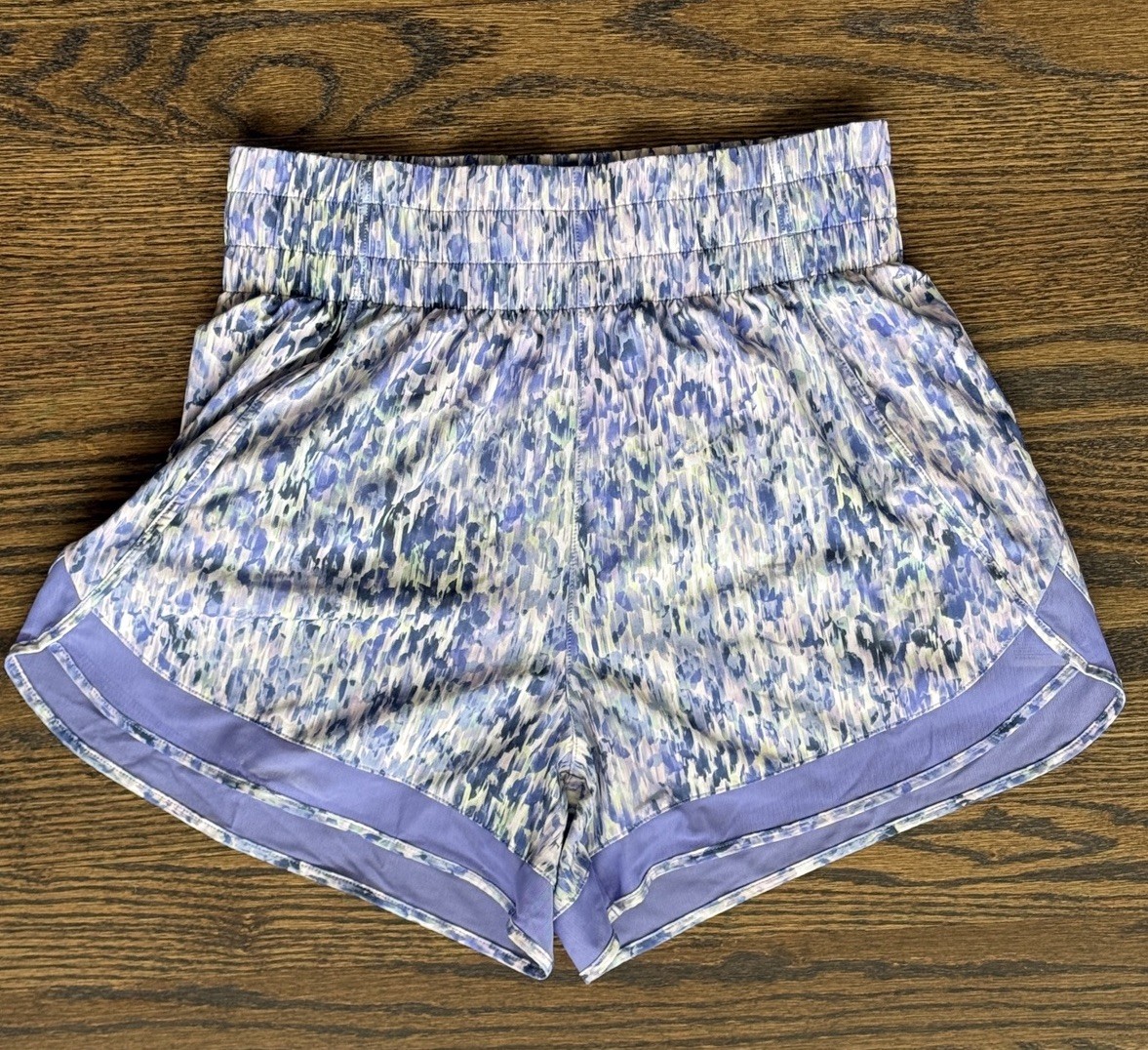 Athleta Women’s High Rise Mesh Racer Run Short 3
