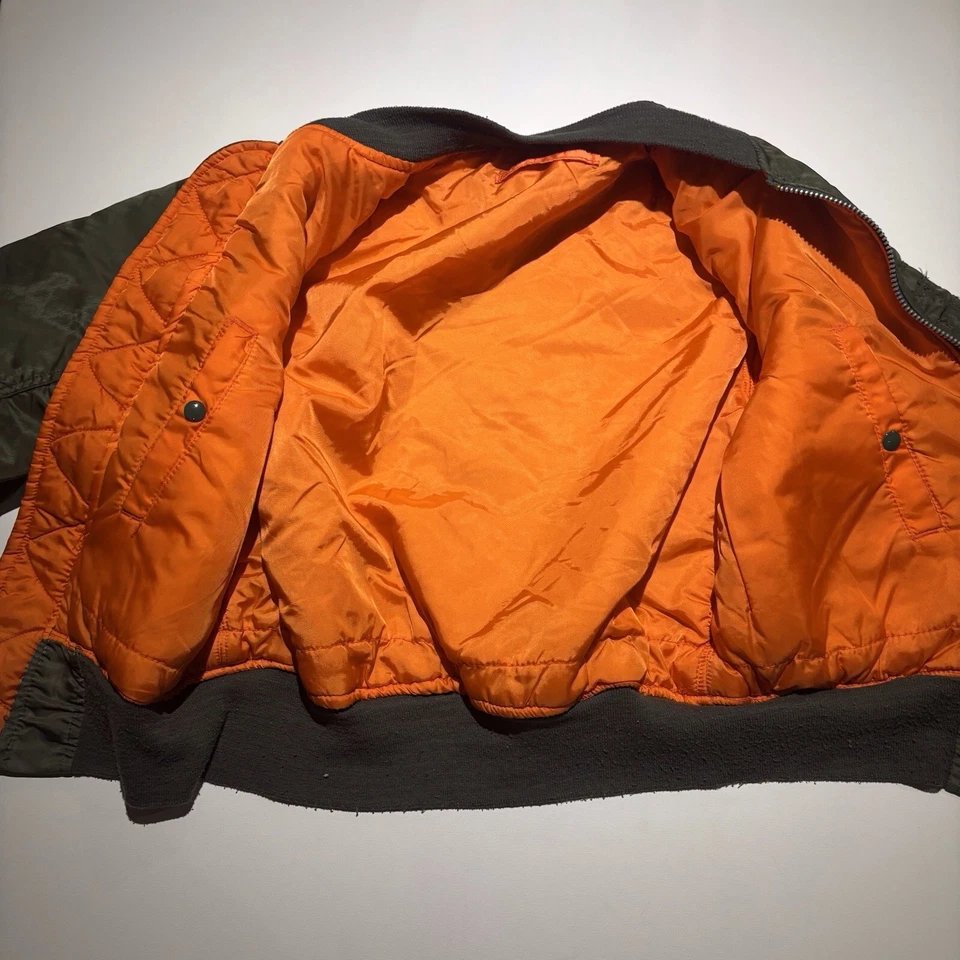 Chaqueta de Vuelo Alpha Industries MA-1 Vintage Años 80 Verde Militar Mediana Foto 4 de 4