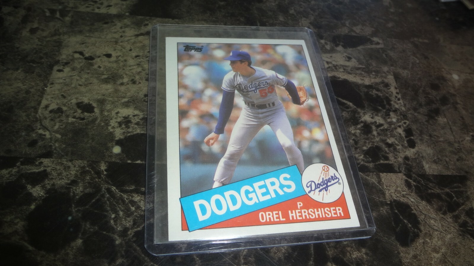 1985 TOPPS # 493 OREL HERSHISER  BASEBALL CARD